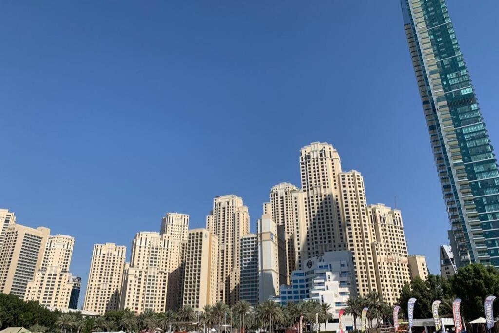 Beautiful Apartment With Amazing Sea Views Dubaj Zewnętrze zdjęcie