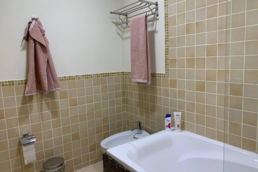 Beautiful Apartment With Amazing Sea Views Dubaj Zewnętrze zdjęcie